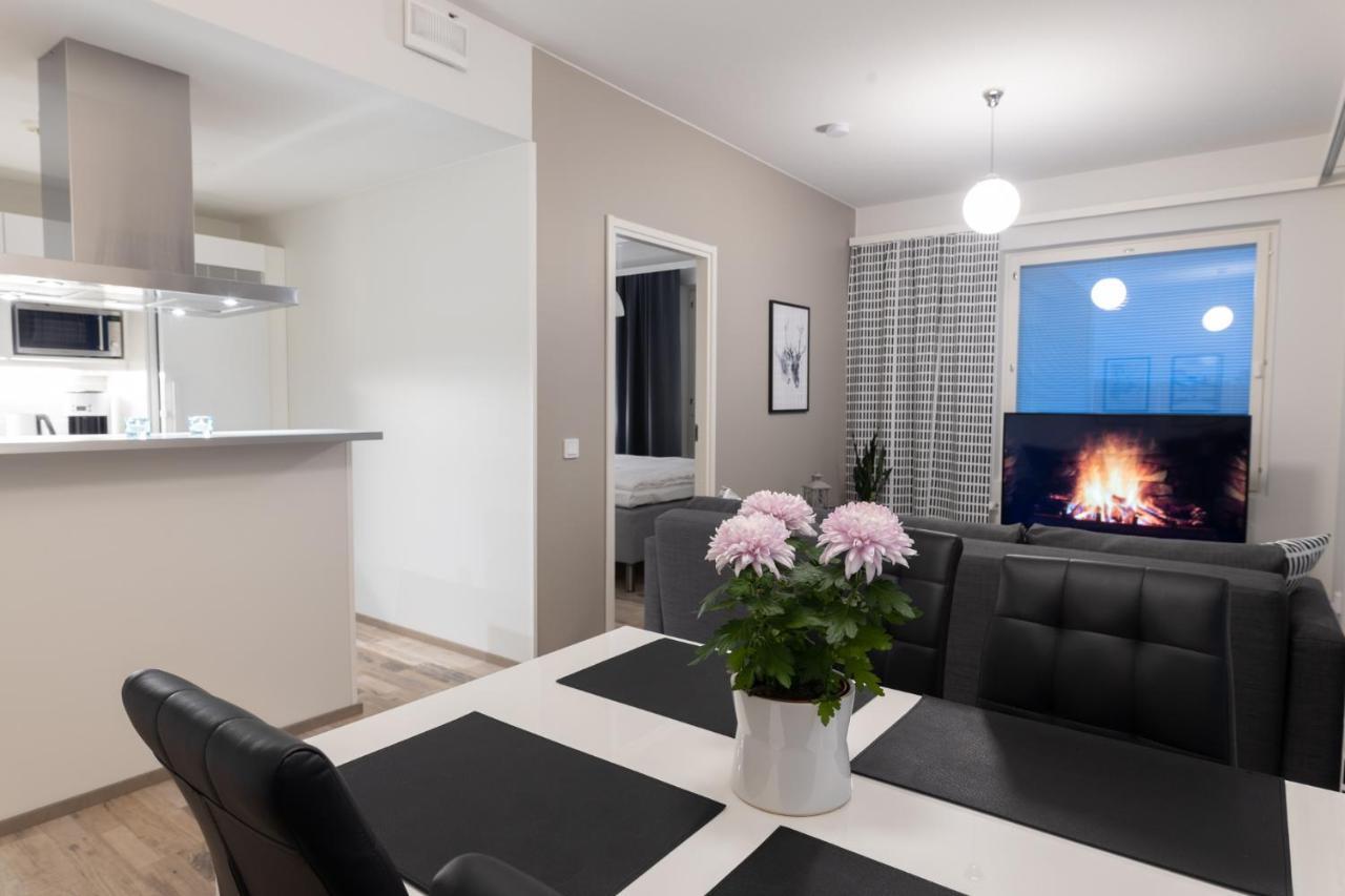 Arctic City Apartment Tammela With Sauna And Free Parking Rovaniemi Bagian luar foto
